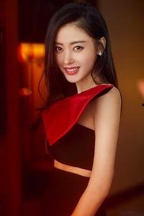 内娱爆料张天爱是谁啊视频,内娱爆料视频揭秘，魅力女神背后的故事